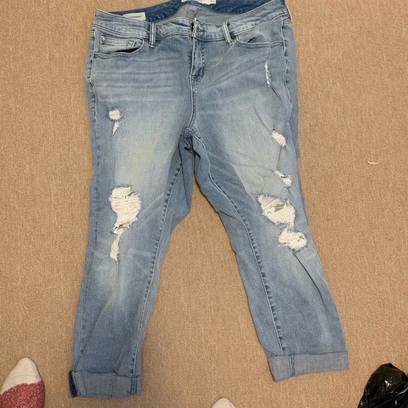JEANS !! - Picture 1 of 3